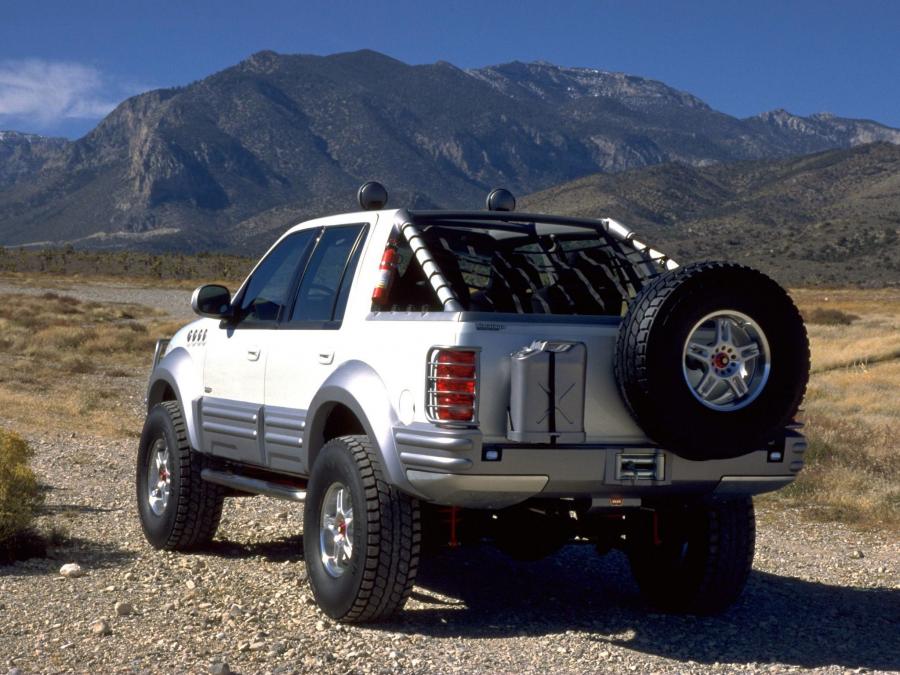  Ford Expedition Himalaya Concept 1999 года  (фото 3 из 4)